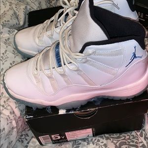 Grade school Jordan retro 11